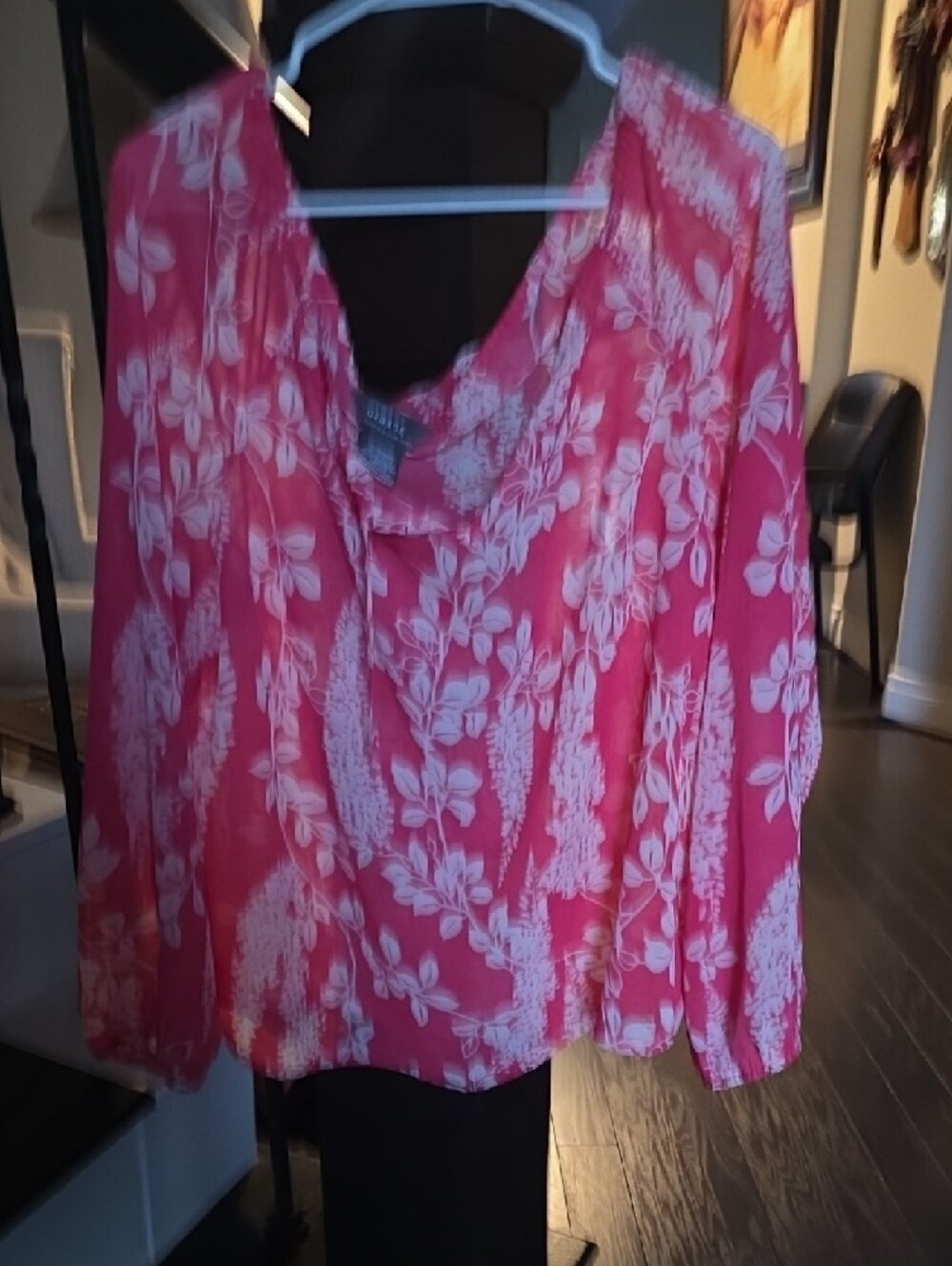 George Pink and White Floral V-Neck Long-Sleeve Blouse - Picture 10 of 11